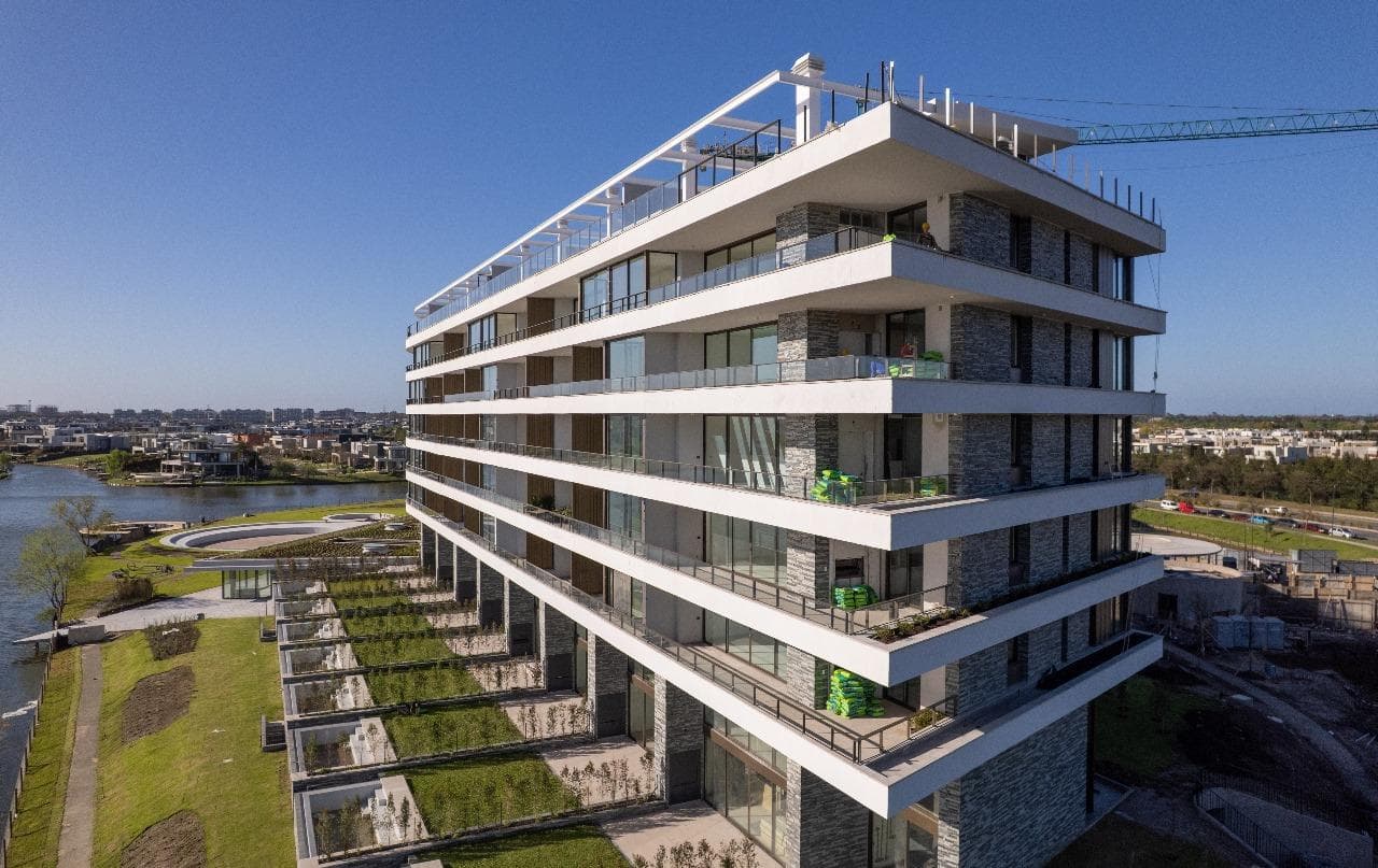 Oceana Nordelta 4-Room Apartment for Rent