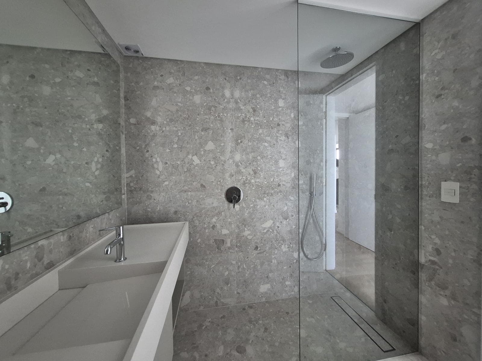Oceana Nordelta 4-Room Apartment for Rent