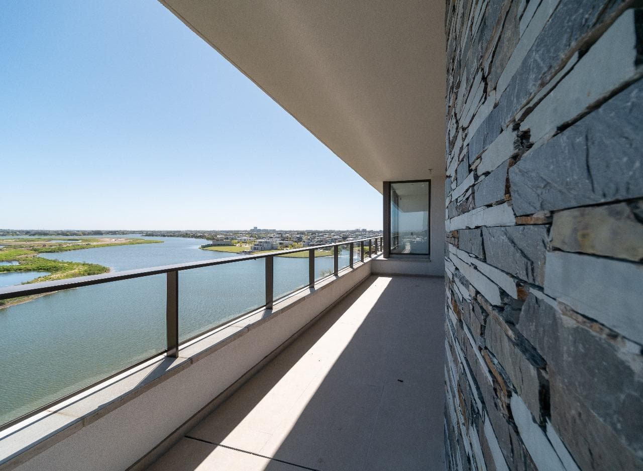 Oceana Nordelta 4-Room Apartment for Rent