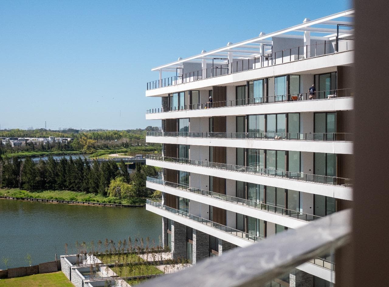 Oceana Nordelta 4-Room Apartment for Rent