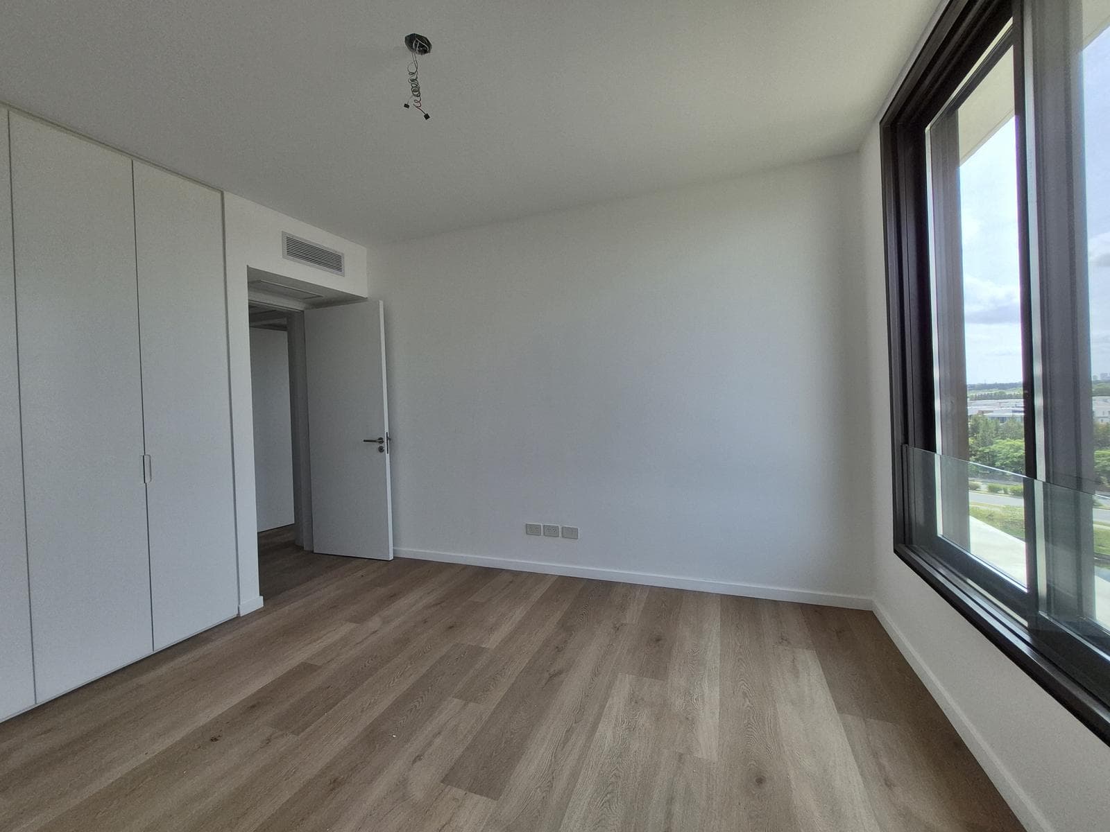 Oceana Nordelta 4-Room Apartment for Rent
