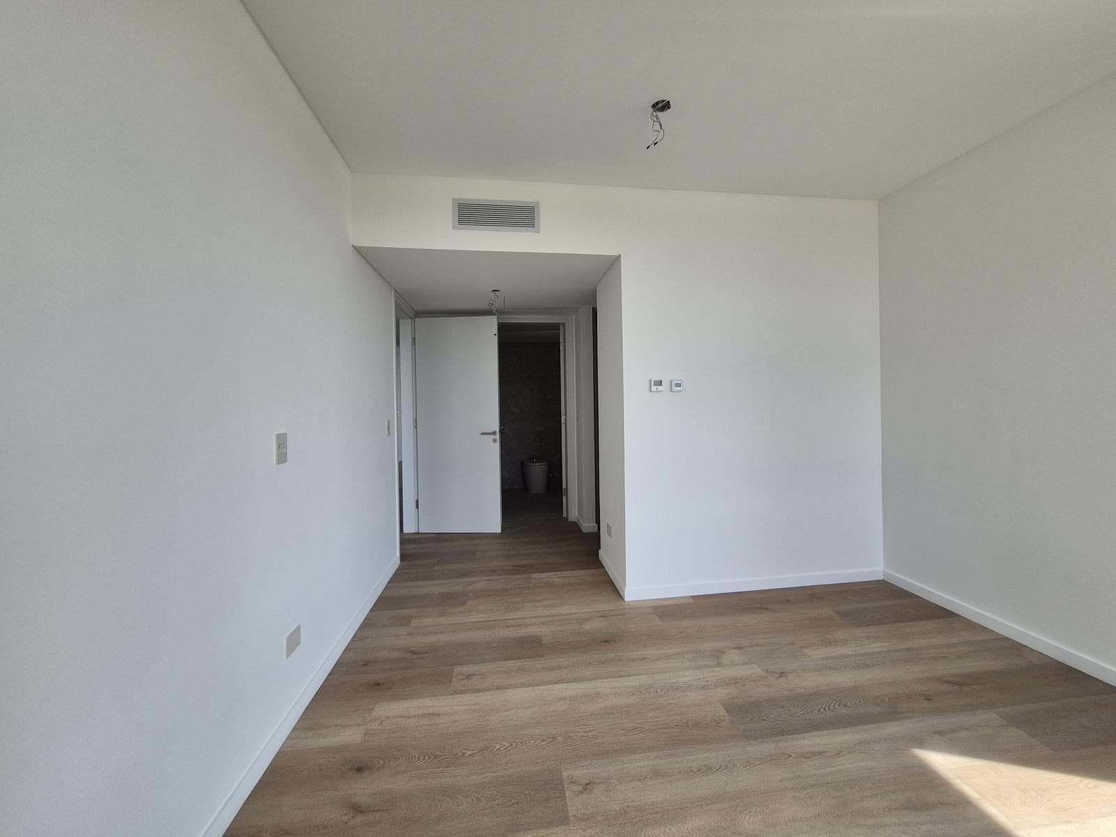 Oceana Nordelta 4-Room Apartment for Rent