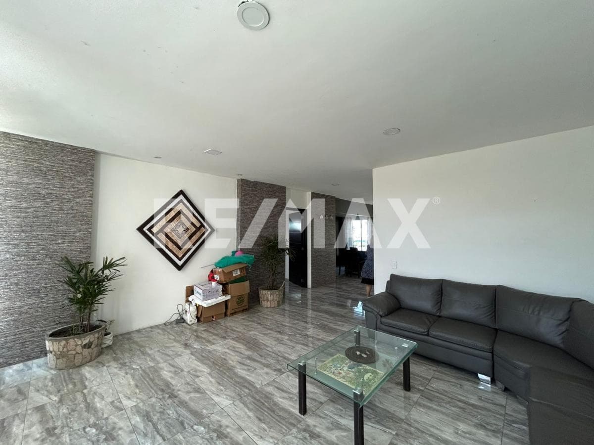 House for Sale in the Lomas de Cocoyoc Subdivision