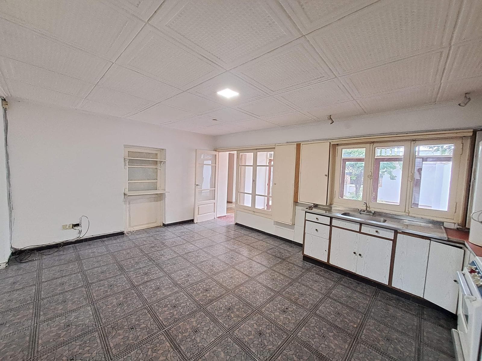 House for Sale - 3 Bedrooms - Qualifies for a Mortgage