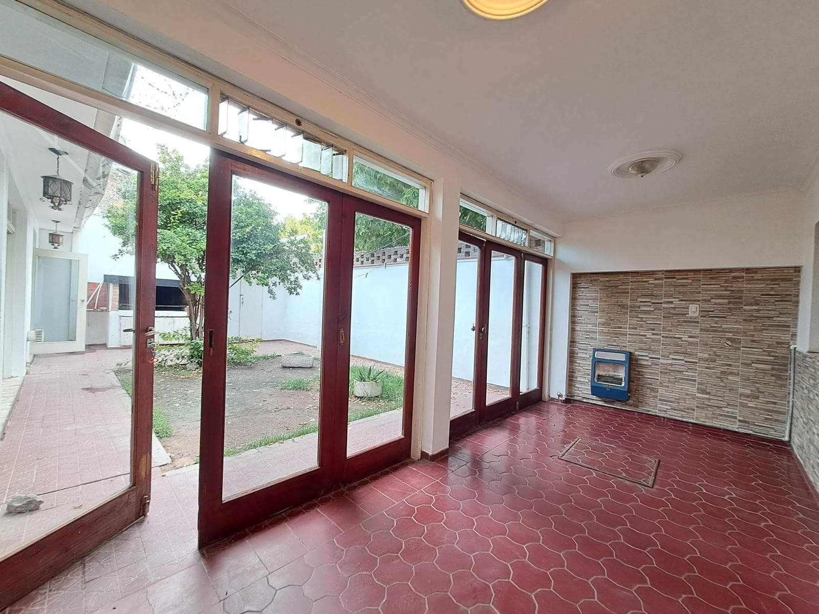 House for Sale - 3 Bedrooms - Qualifies for a Mortgage