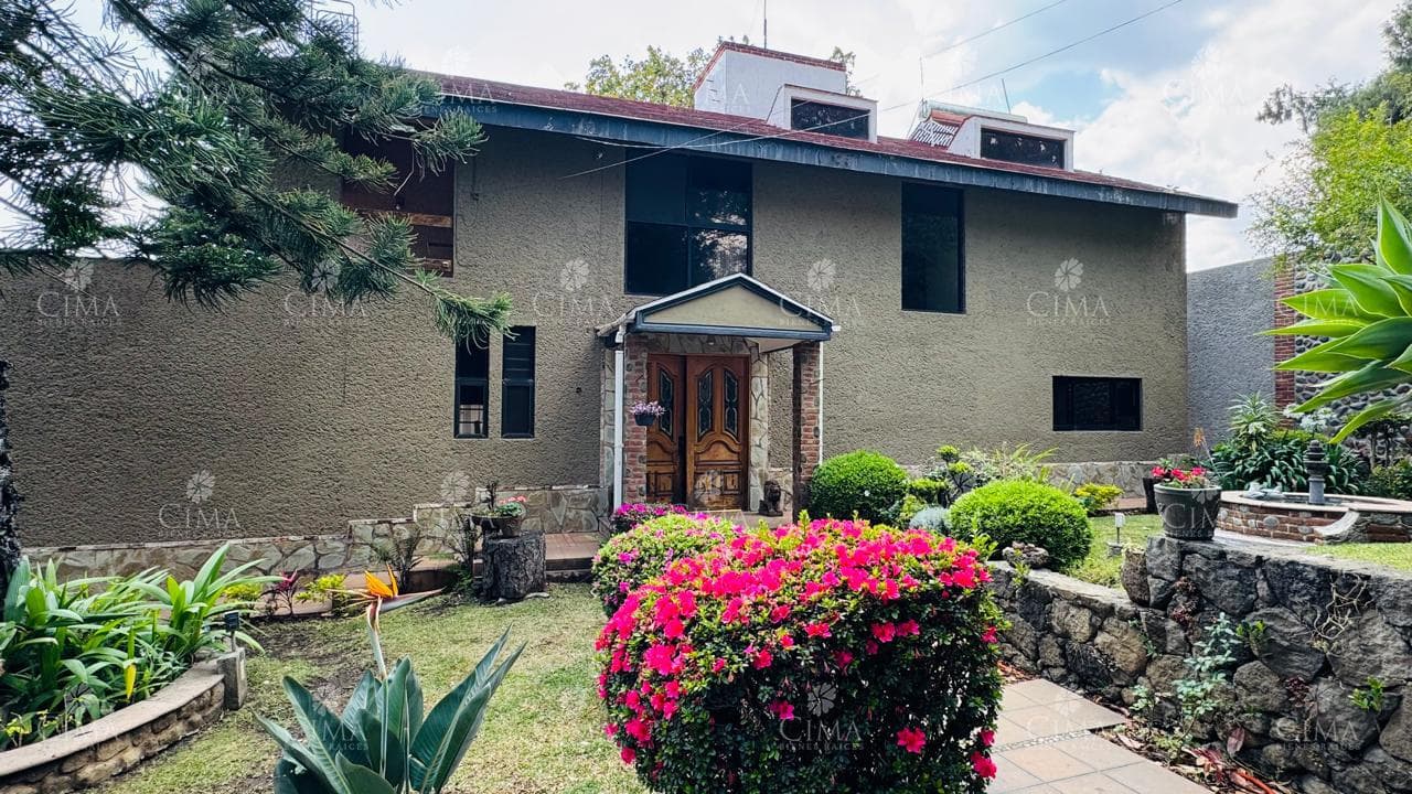 Venta Casa en Colonia Del Bosque - V391