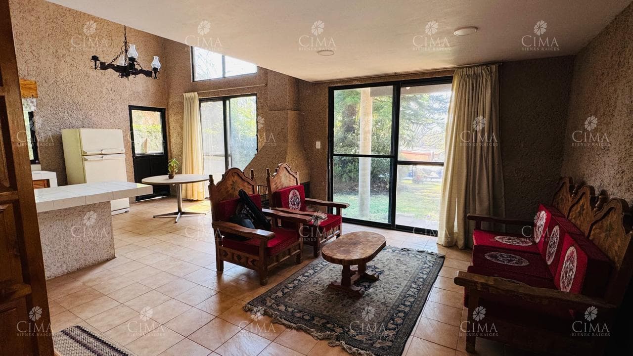 Venta Casa en Del Bosque V392
