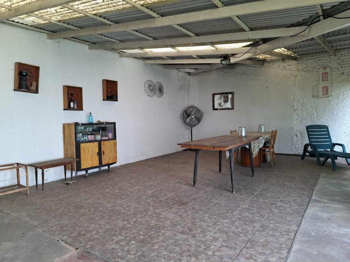House for Sale with Large Yard in Turdera