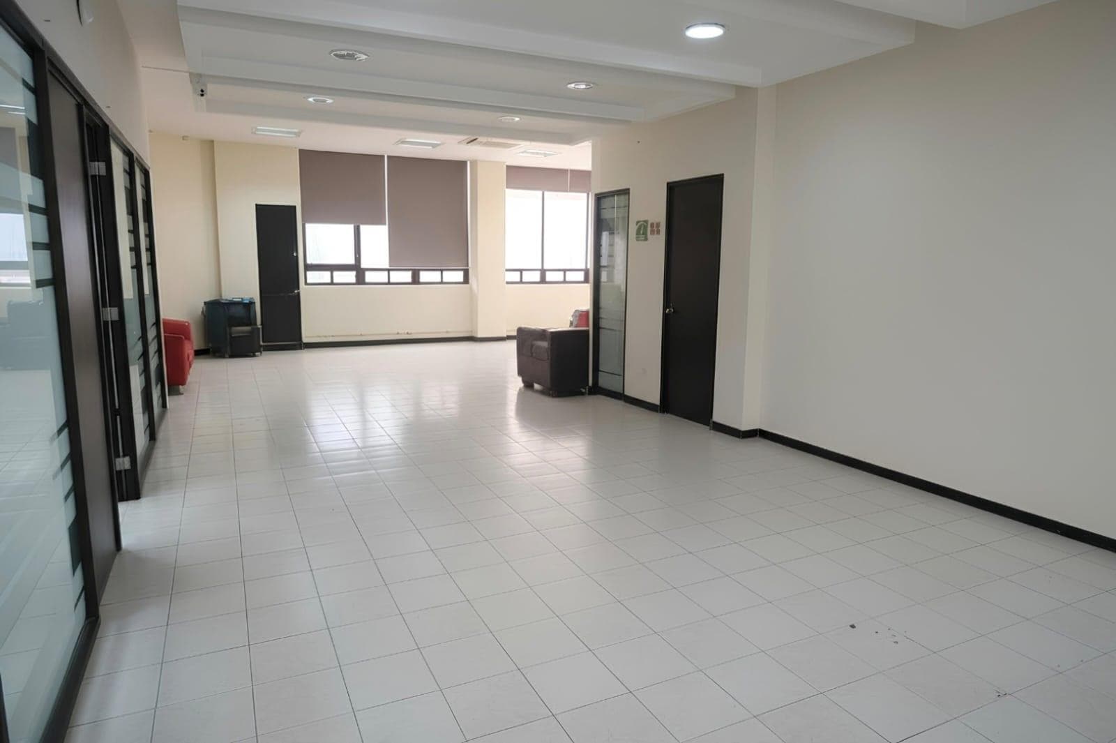 Office for Rent in Anahuac