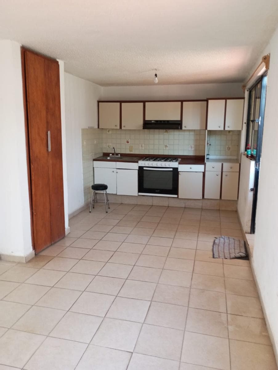 Casa en Montebello 3 Recámaras y área de Tv, ideal para Oficinas por cercanía con Blvd Aeropuerto