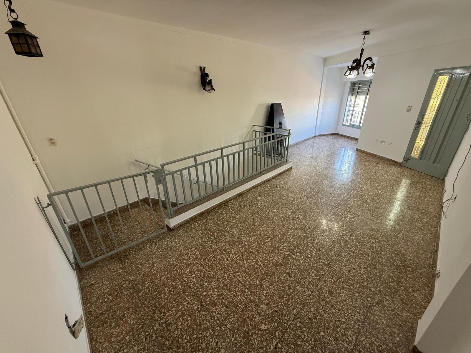 FOR SALE: 3-ROOM APARTMENT WITH TERRACE AND BARBECUE IN WEST BERNAL