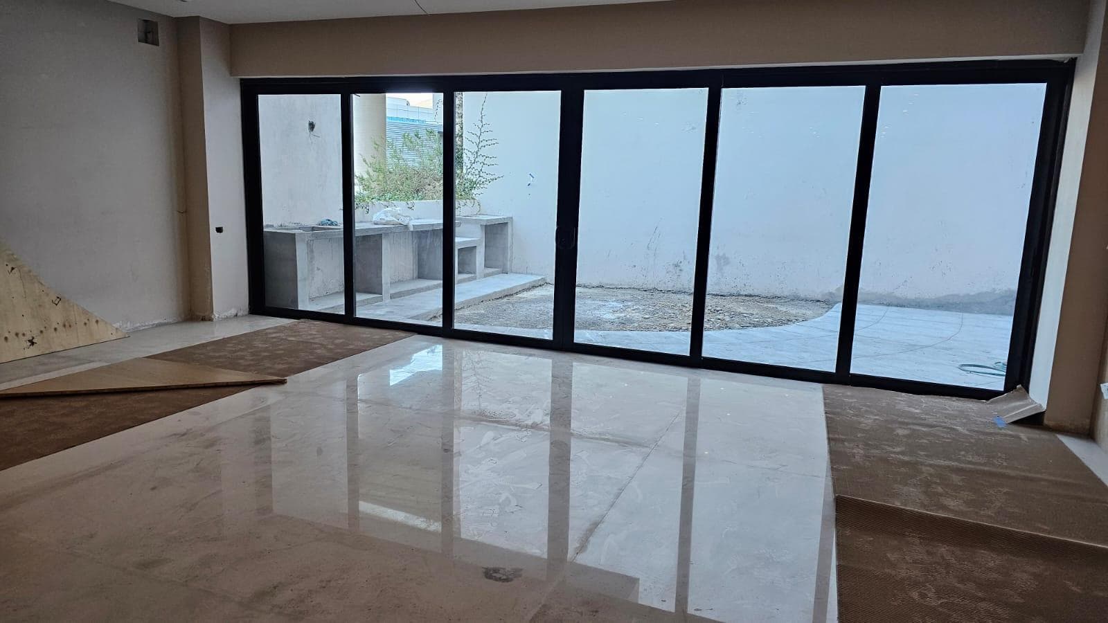 HOUSE FOR SALE IN THE LOMAS DE MONTECRISTO NEIGHBORHOOD
