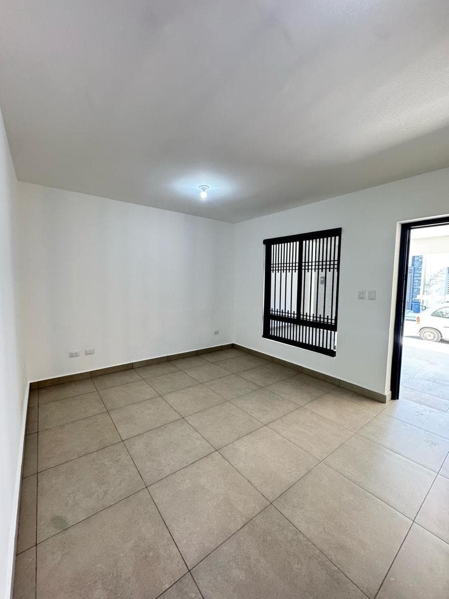 HOUSE FOR RENT IN CUMBRES ALTRYSA