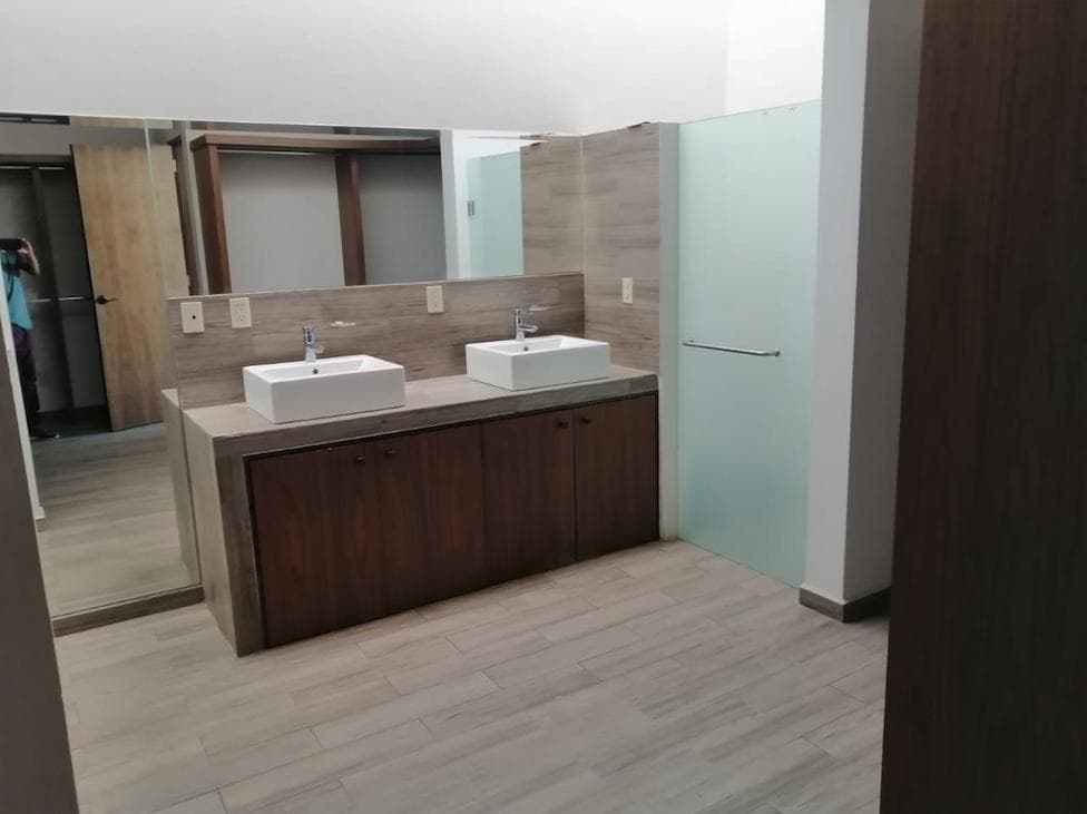 Casa en Venta en Fracc. La Rioja, Tlajomulco de Zuñiga, Jalisco.