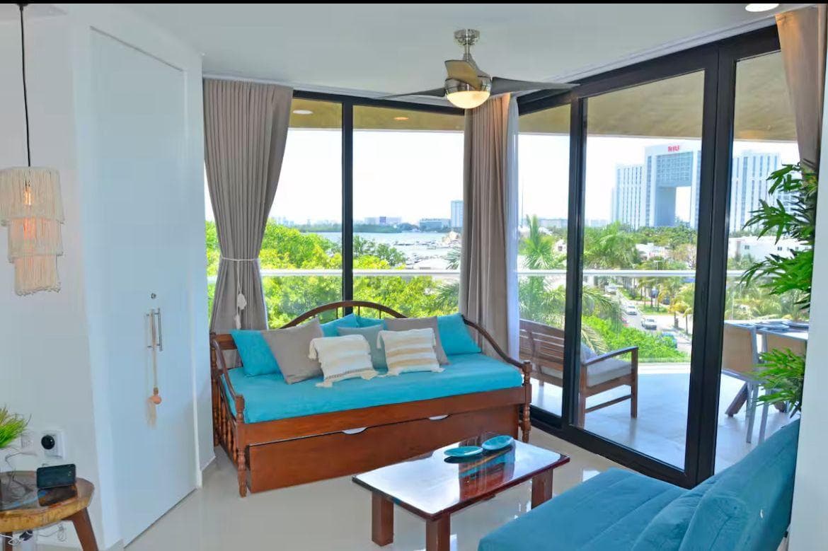 Apartment in the Hotel Zone