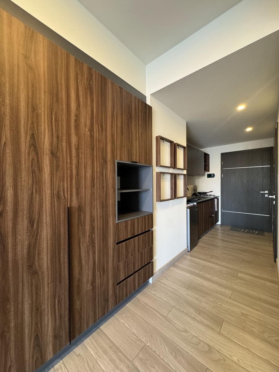 Loft Amueblado en Torre Adamant