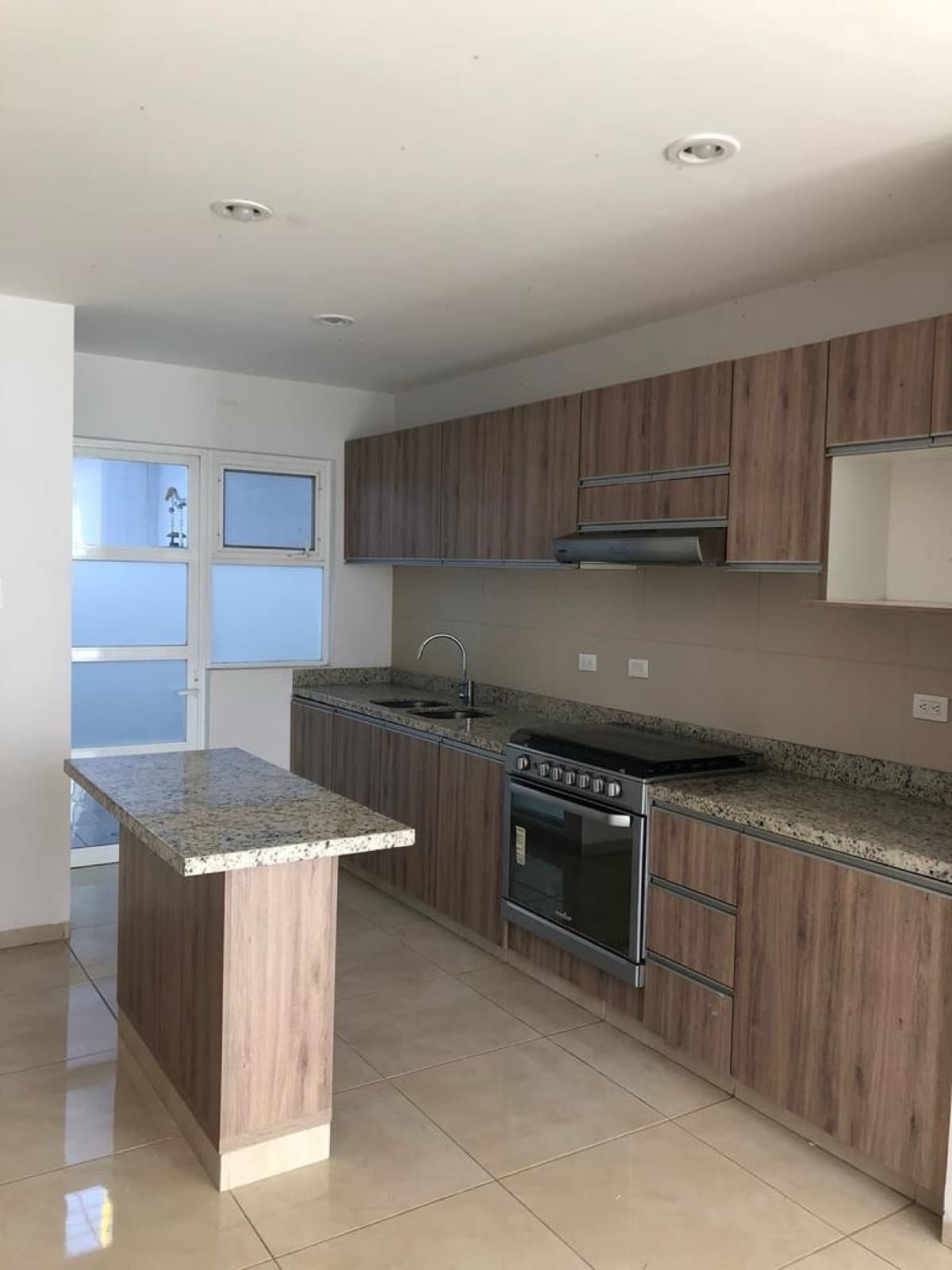 House - Privanza de Gratamira Residential Complex