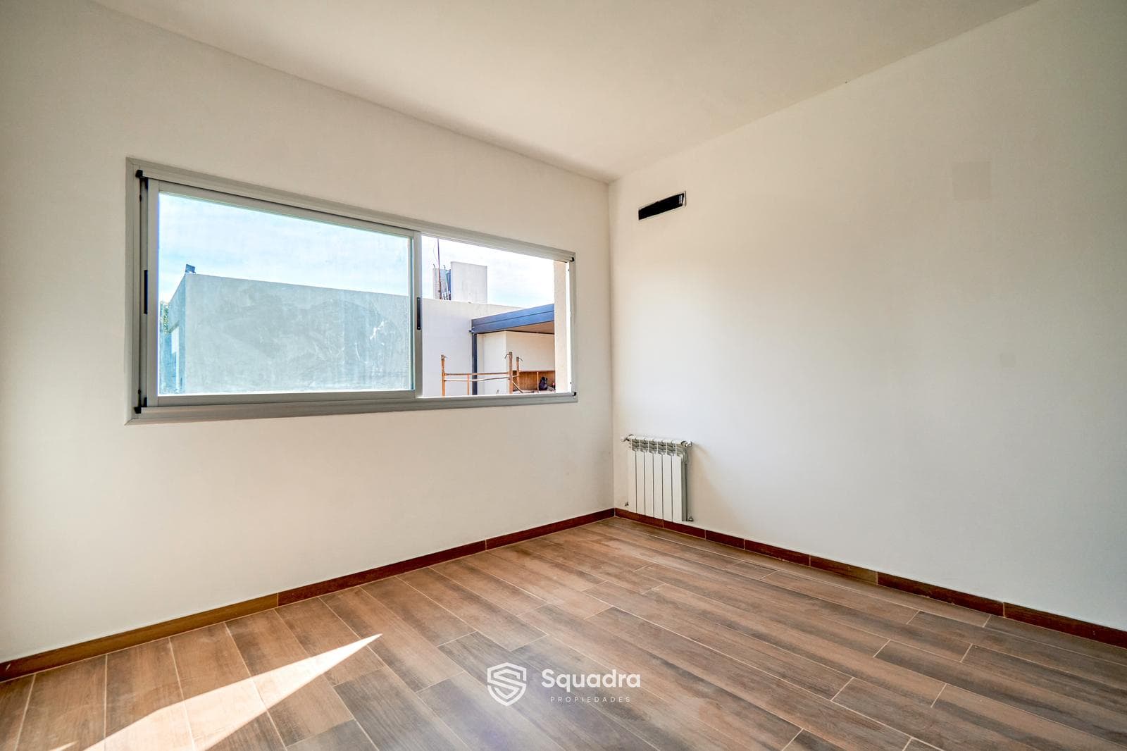 FOR SALE | TRADE - 3-bedroom house with a park and pool - Don Mateo neighborhood, Funes - QUALIFIES FOR A MORTGAGE.