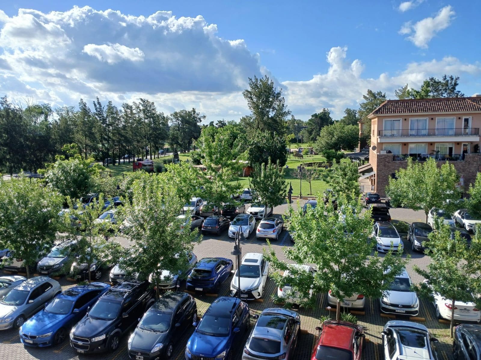Departamento de 2 ambientes amplios en PUEBLO CAAMAÑO venta