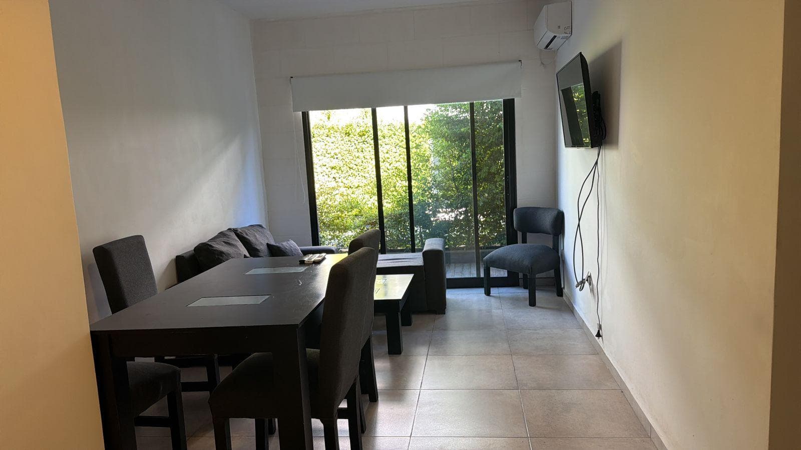 Apartment for rent at Belgrano and 462. This modern complex offers amenities.