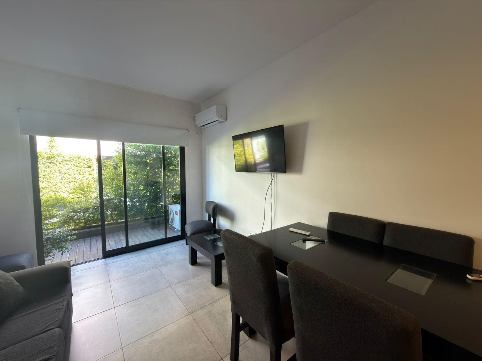Apartment for rent at Belgrano and 462. This modern complex offers amenities.