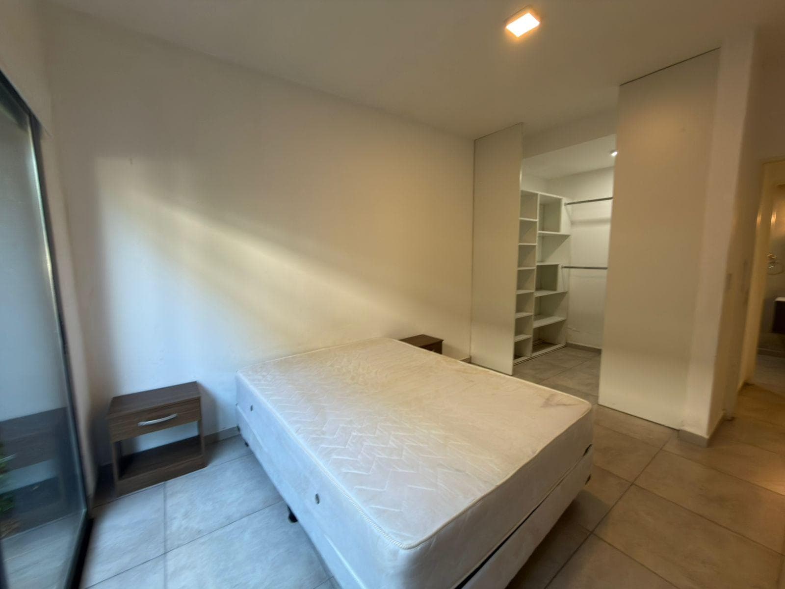 Apartment for rent at Belgrano and 462. This modern complex offers amenities.