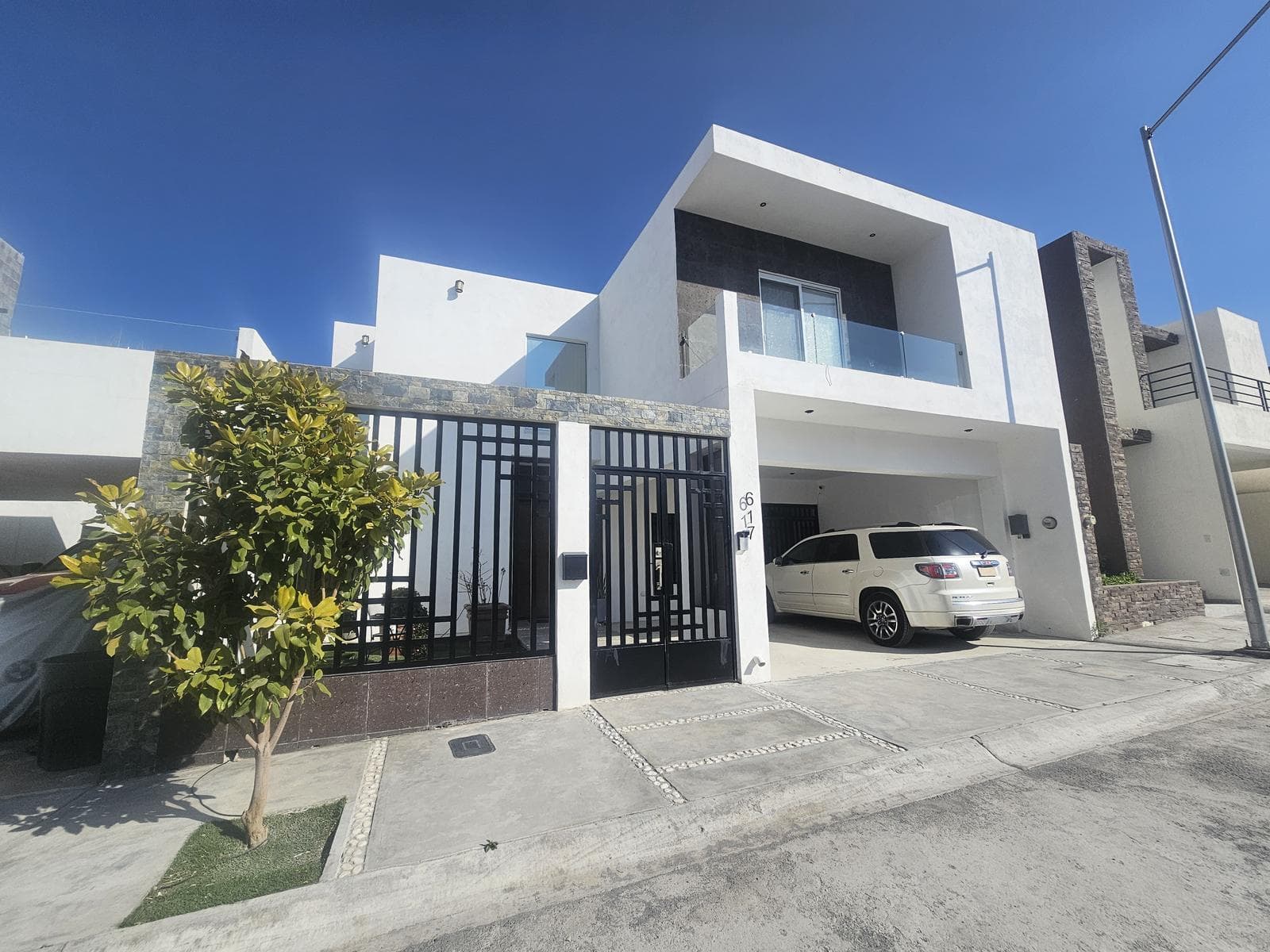 House for Sale in Arteaga, Coahuila, San Juaquín Residential Complex