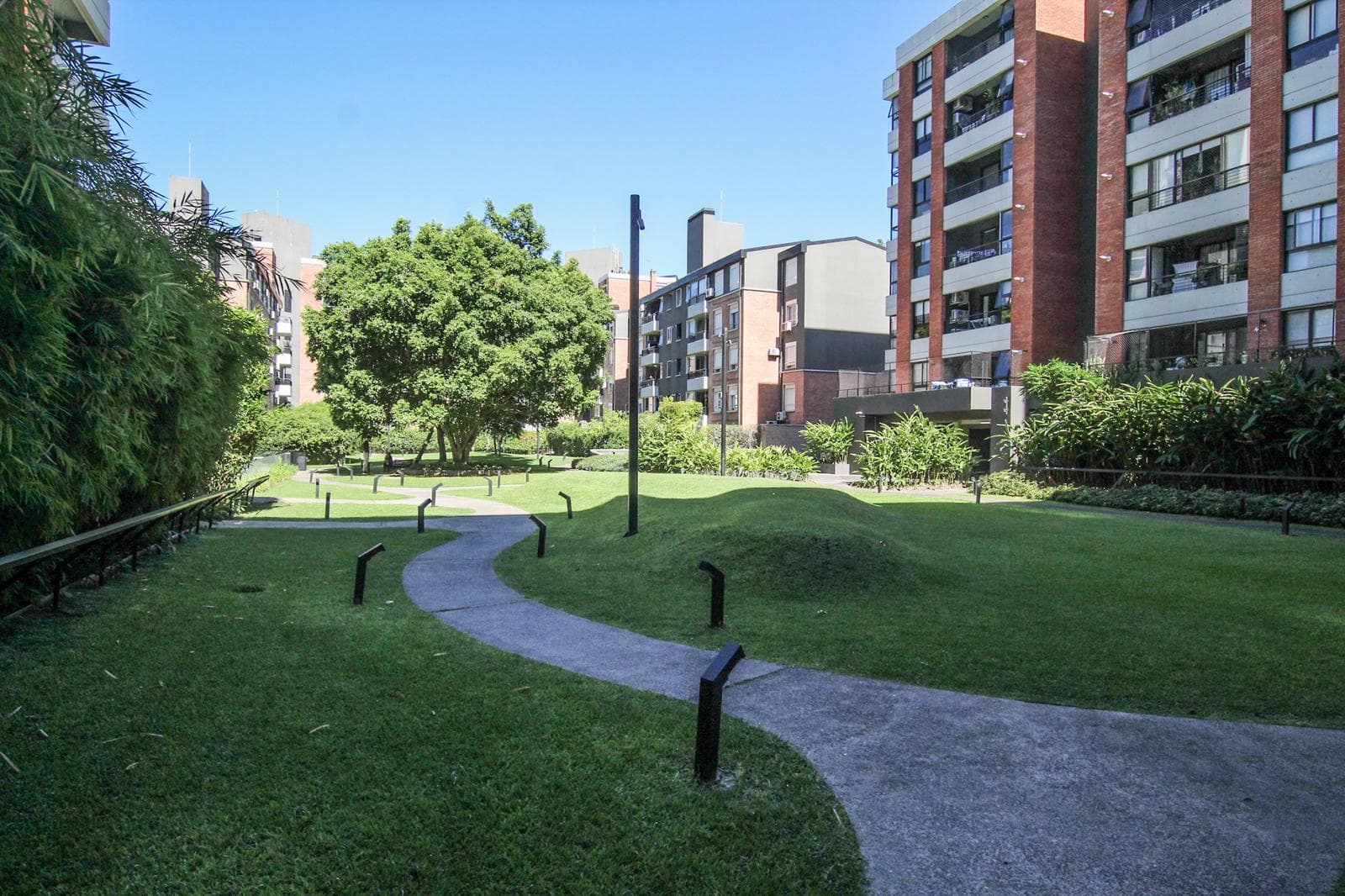 2-room apartment for sale in Fresias Garden, right on the main street!!