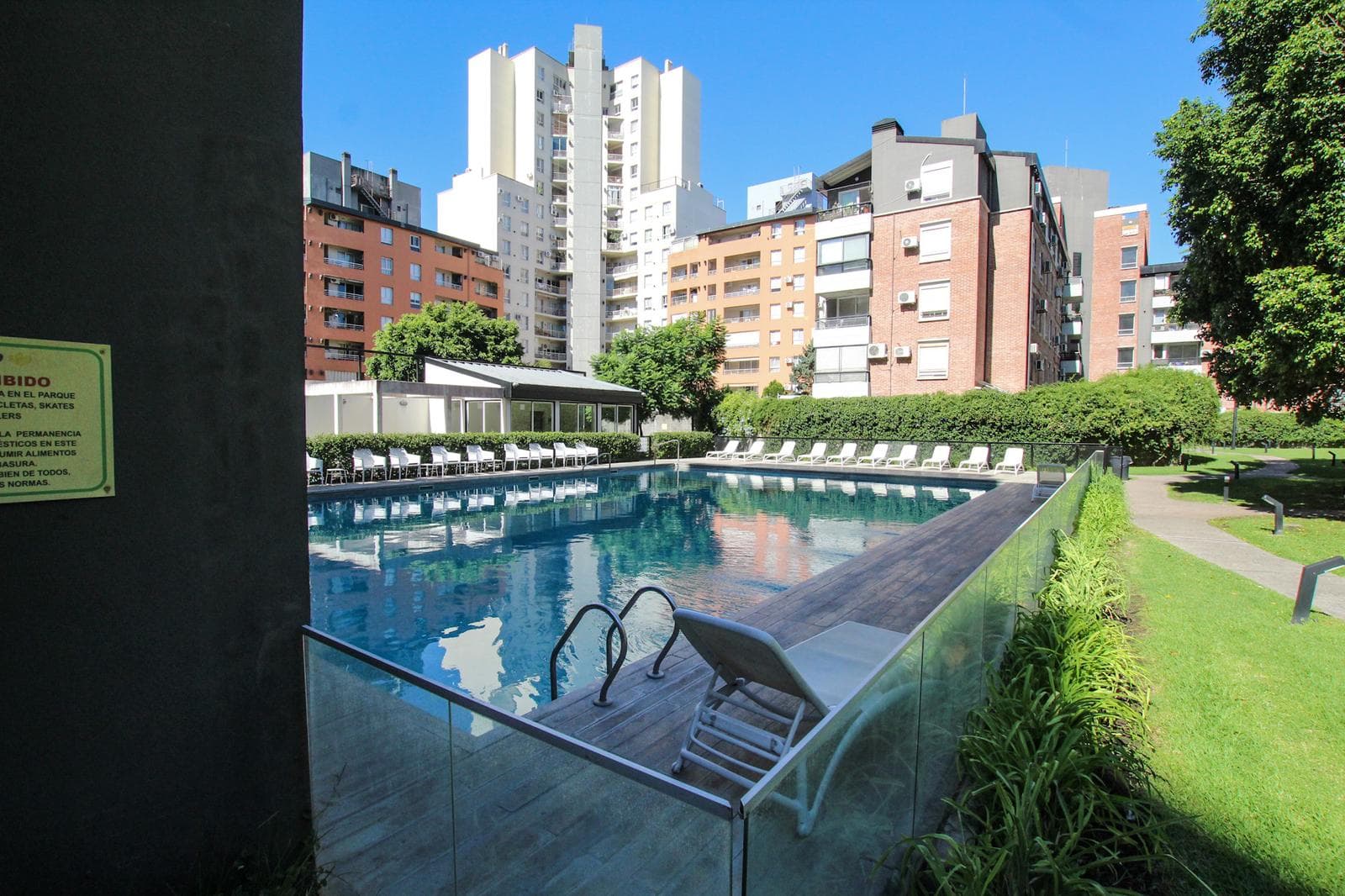 2-room apartment for sale in Fresias Garden, right on the main street!!