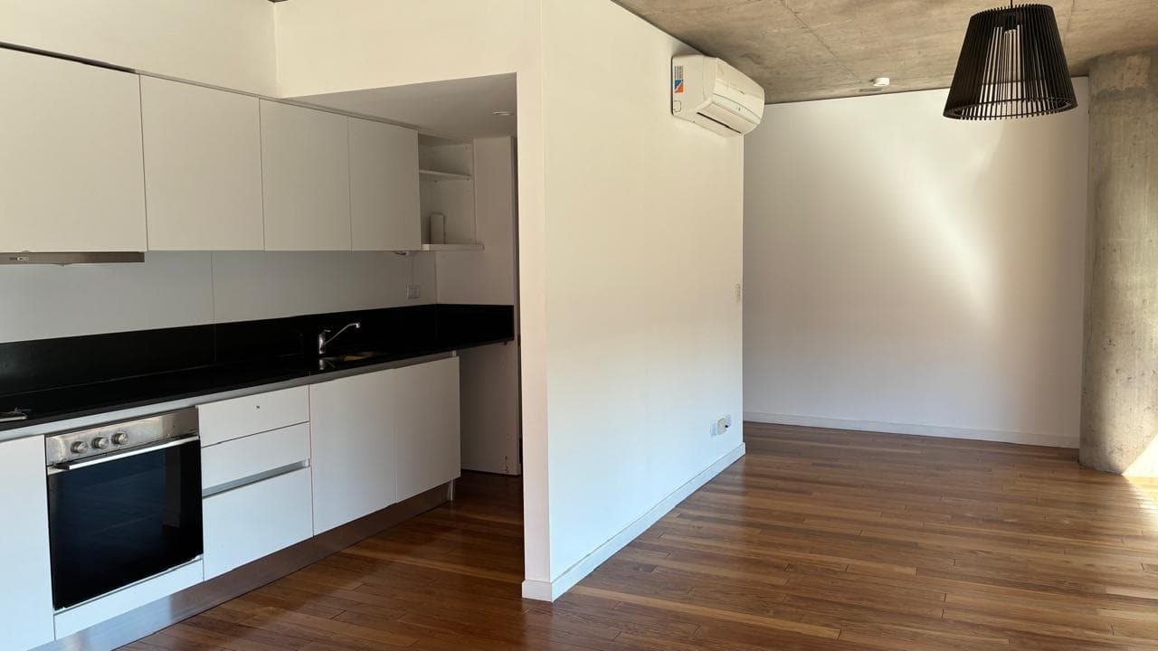 3-room apartment in Palmera - Olivos.