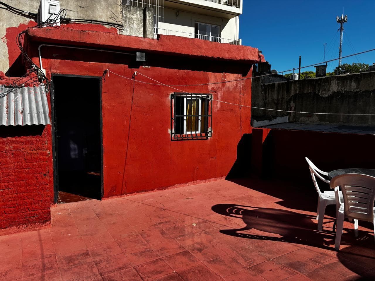 Spacious apartment, 4 rooms, Villa Gral. Mitre, no maintenance fees. Large terrace and barbecue