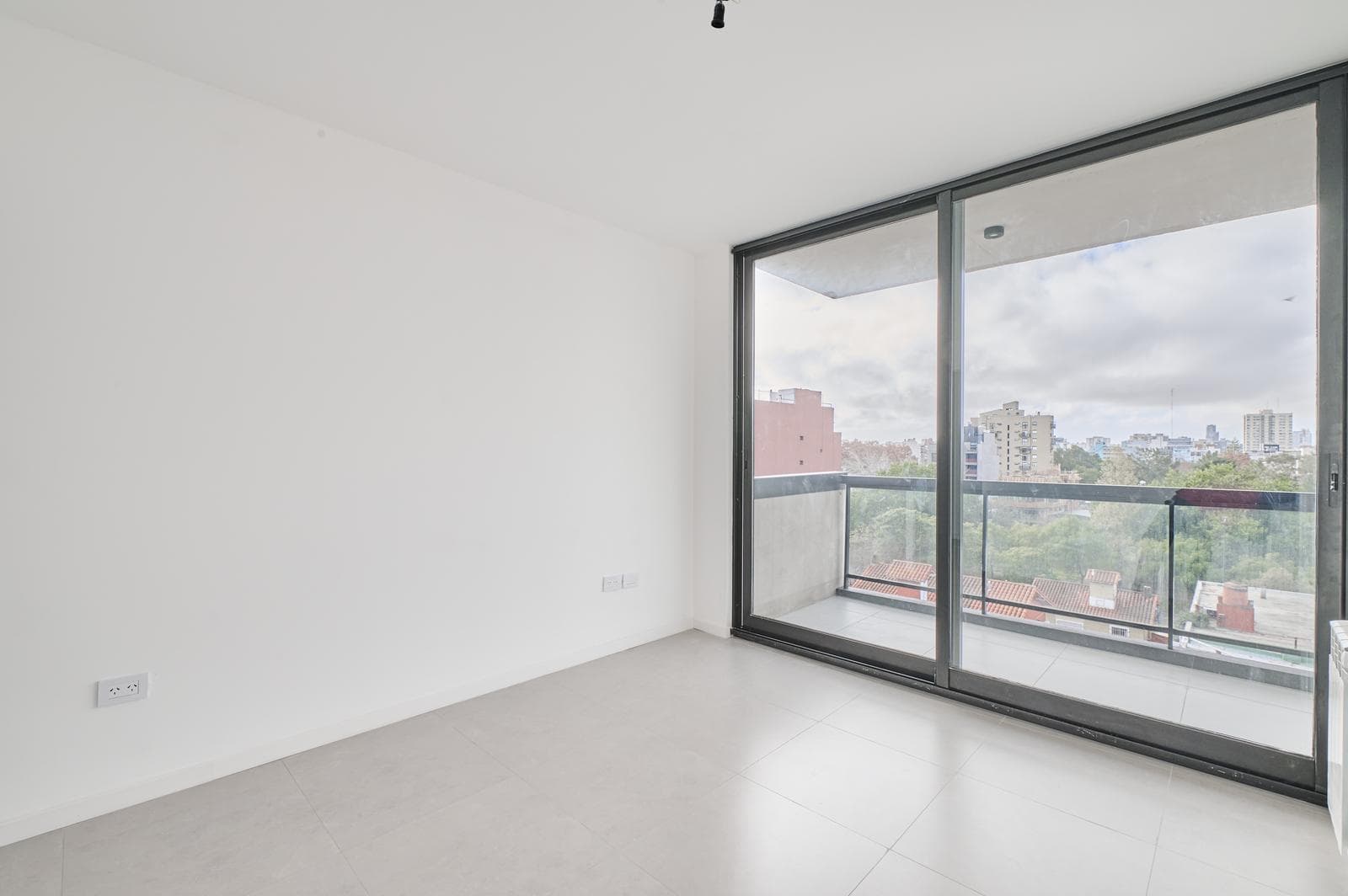 2-Bedroom Apartment for Sale in Saavedra; Optional Parking Space; 4th Floor; Horizontal Layout; Available Immediately