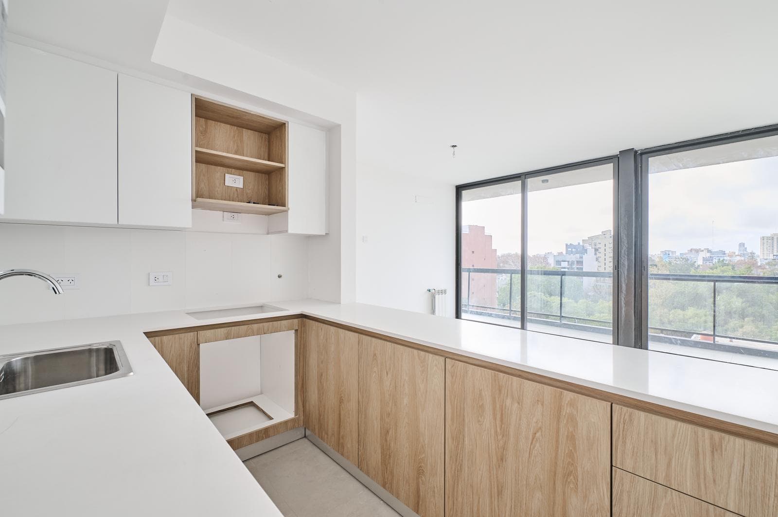 2-Bedroom Apartment for Sale in Saavedra; Optional Parking Space; 4th Floor; Horizontal Layout; Available Immediately