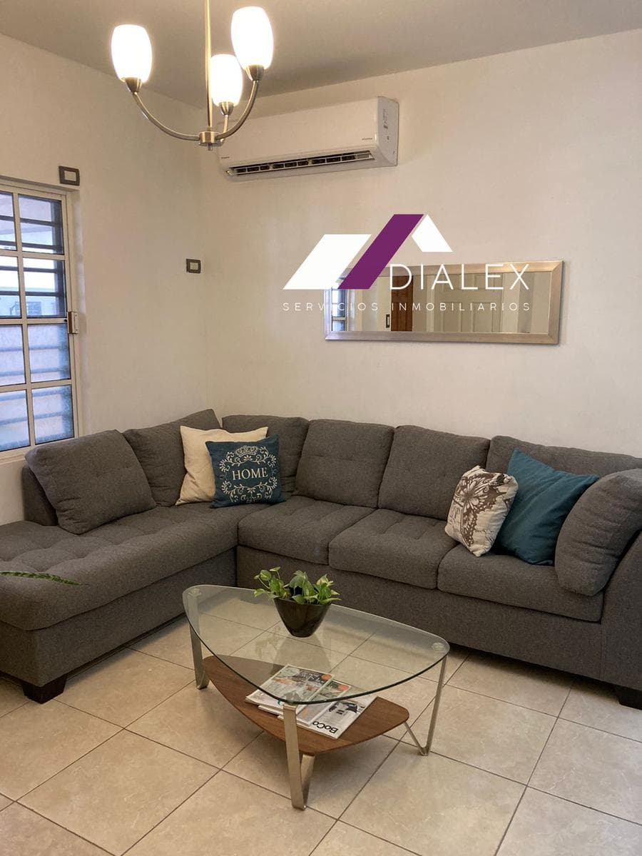 House FOR SALE (Townhouse-style) in the PEDREGAL DE LA HUASTECA neighborhood - 3 levels in Santa Catarina