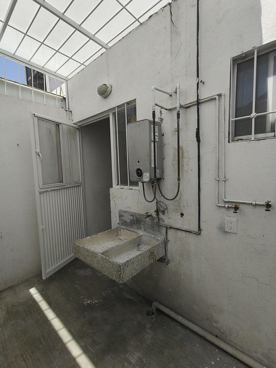 Apartment in the Misión San José Subdivision