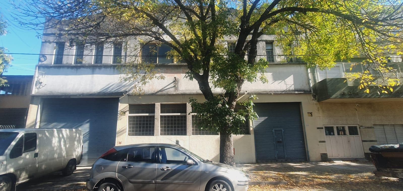 Warehouse for Sale, 788 m² of covered space, 2 stories, lot size 17.32 x 25, in Villa Real