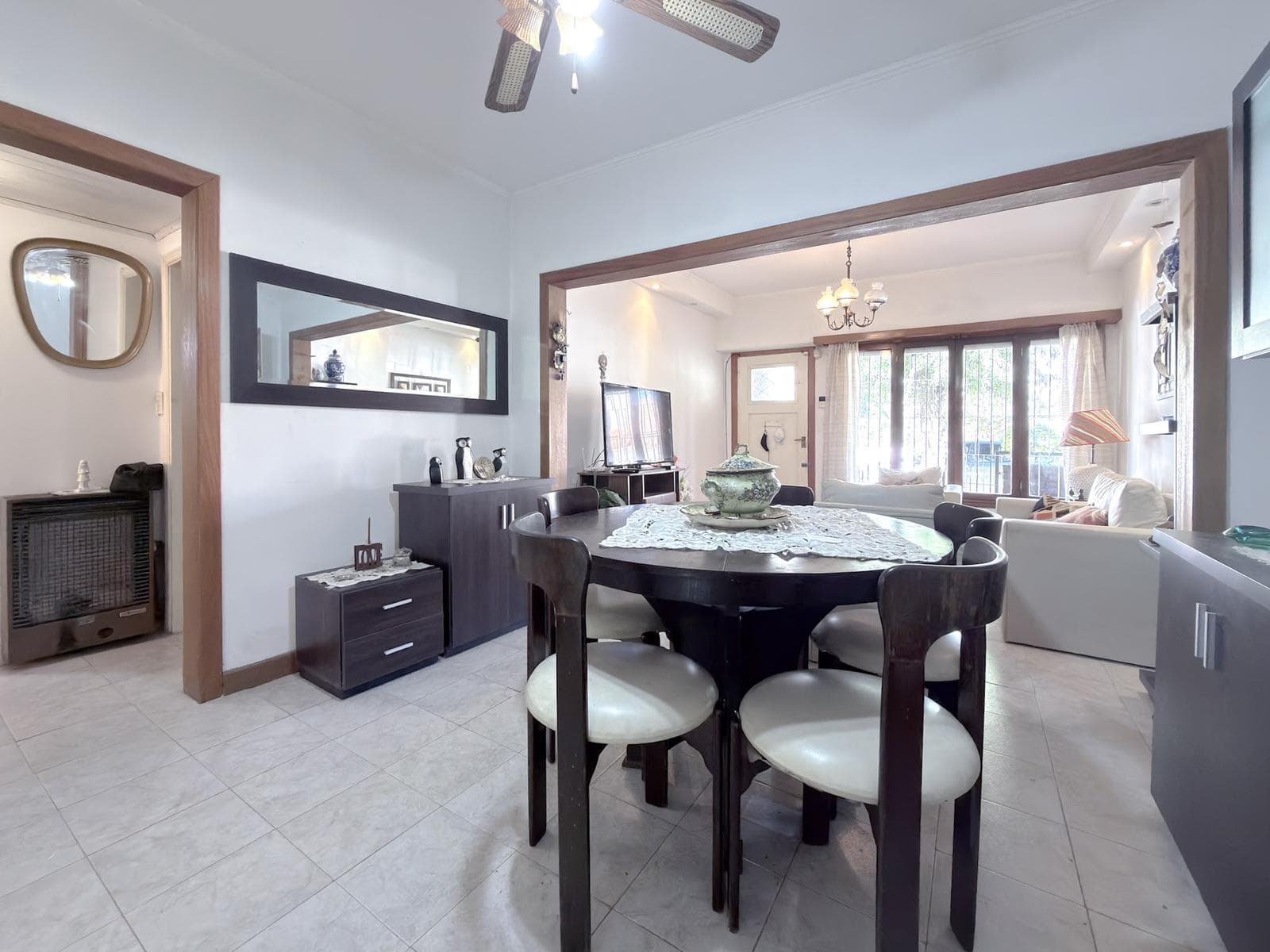 For Sale - 3-room house with shed 2-room apartment - Las Avenidas neighborhood