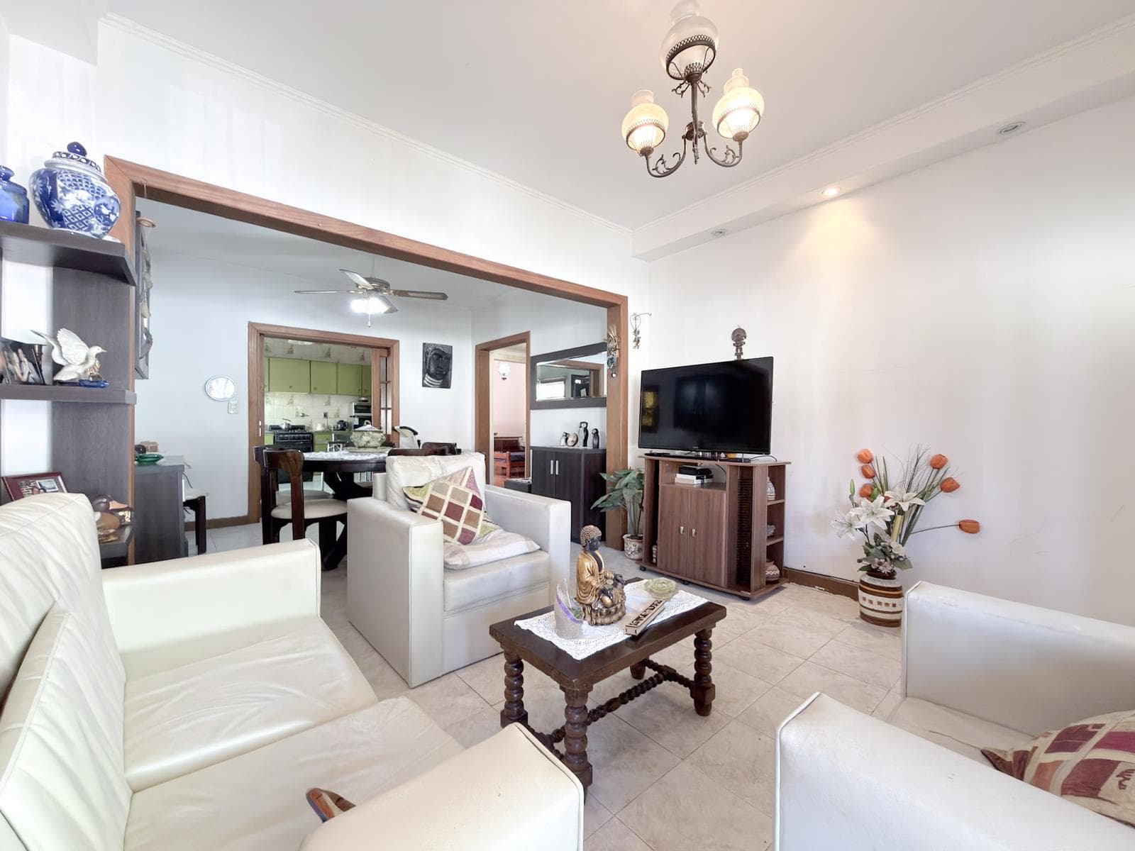 For Sale - 3-room house with shed 2-room apartment - Las Avenidas neighborhood