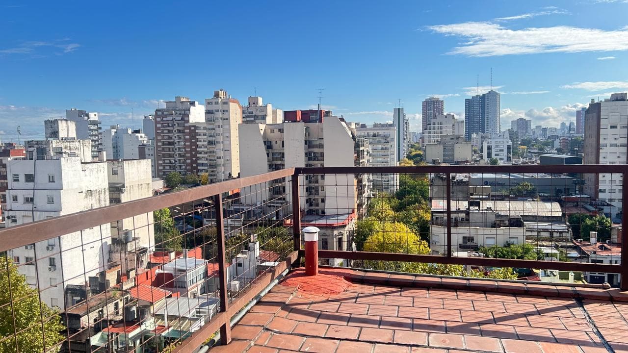 STUDIO APARTMENT FOR SALE IN P10 WITH TERRACE, QUALIFIES FOR MORTGAGE, IN SAN CRISTOBAL, CABA