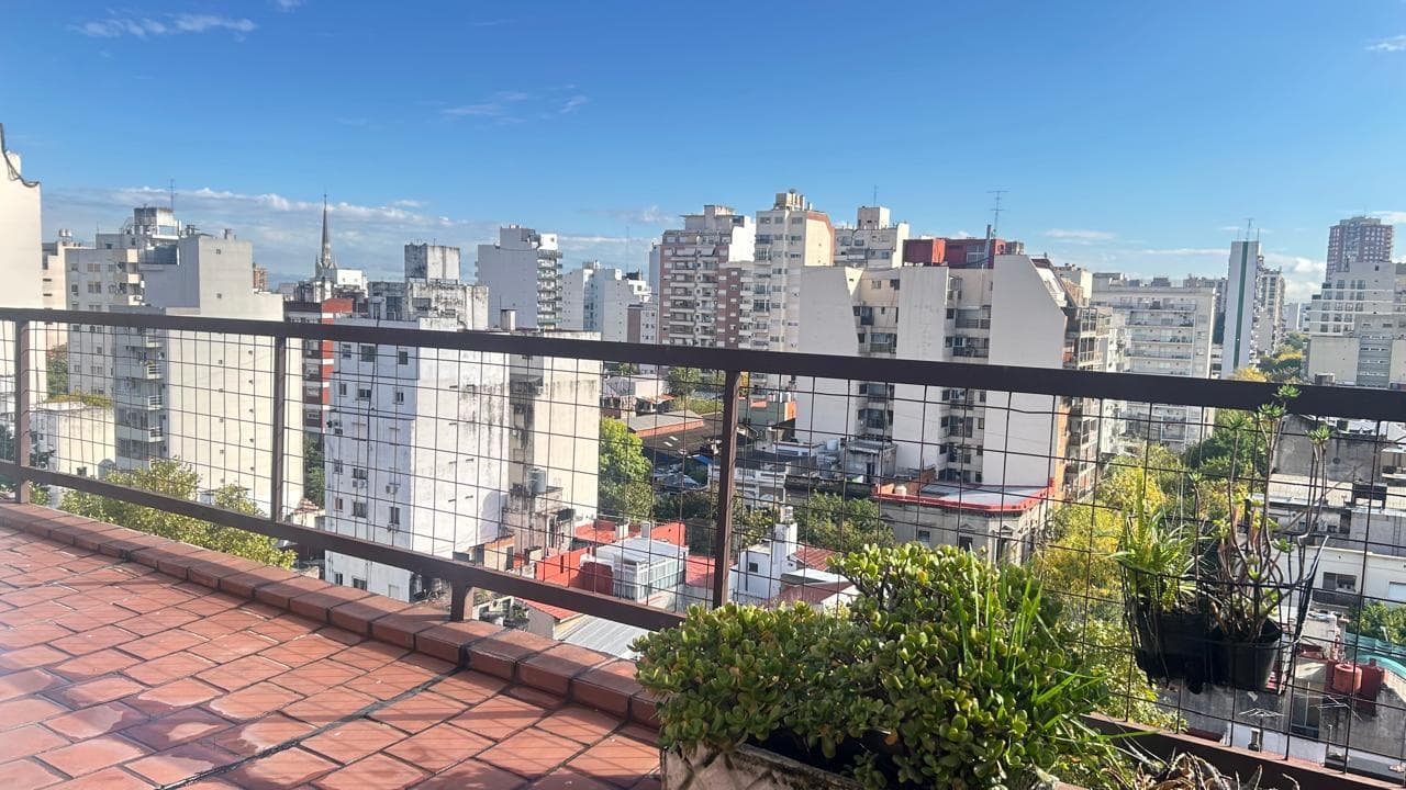STUDIO APARTMENT FOR SALE IN P10 WITH TERRACE, QUALIFIES FOR MORTGAGE, IN SAN CRISTOBAL, CABA