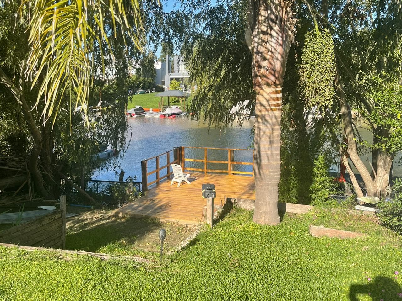 House for sale in the San Marco neighborhood with access to the river.
