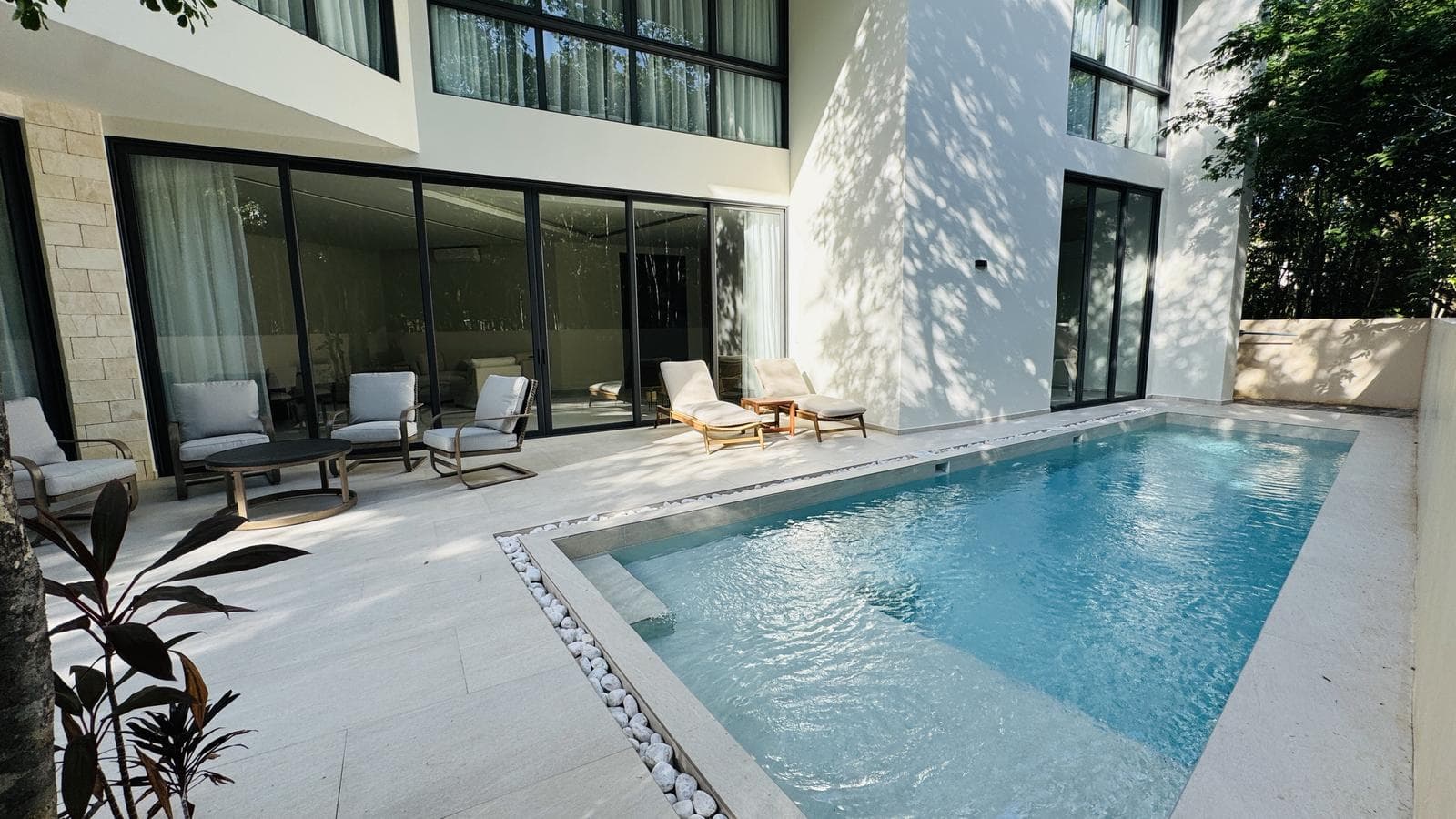 HOUSE FOR SALE IN PLAYA DEL CARMEN
