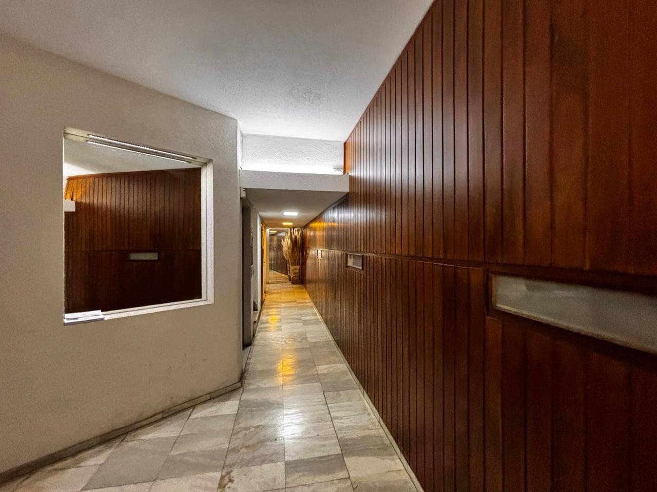 FOR SALE: FURNISHED 2-BEDROOM APARTMENT IN THE MARTIN NEIGHBORHOOD