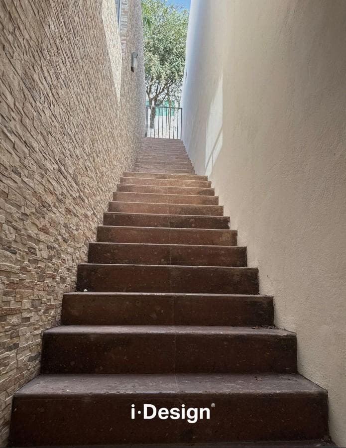 HOUSE WITH POOL FOR SALE | PEDREGAL LA SILLA | SOUTHERN MONTERREY