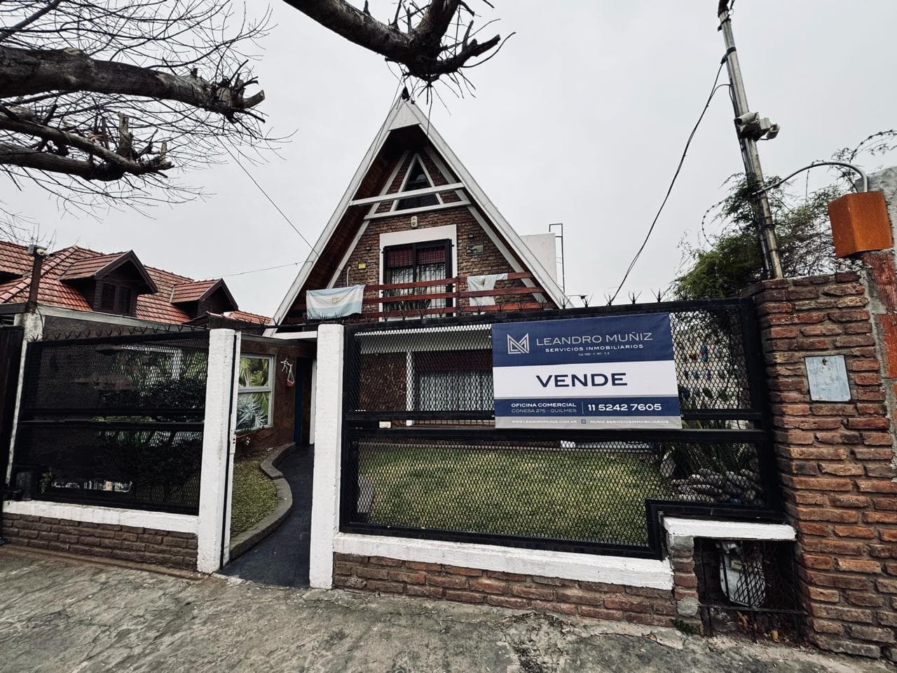 3-room house for sale with garage, eligible for financing, in downtown Berazategui