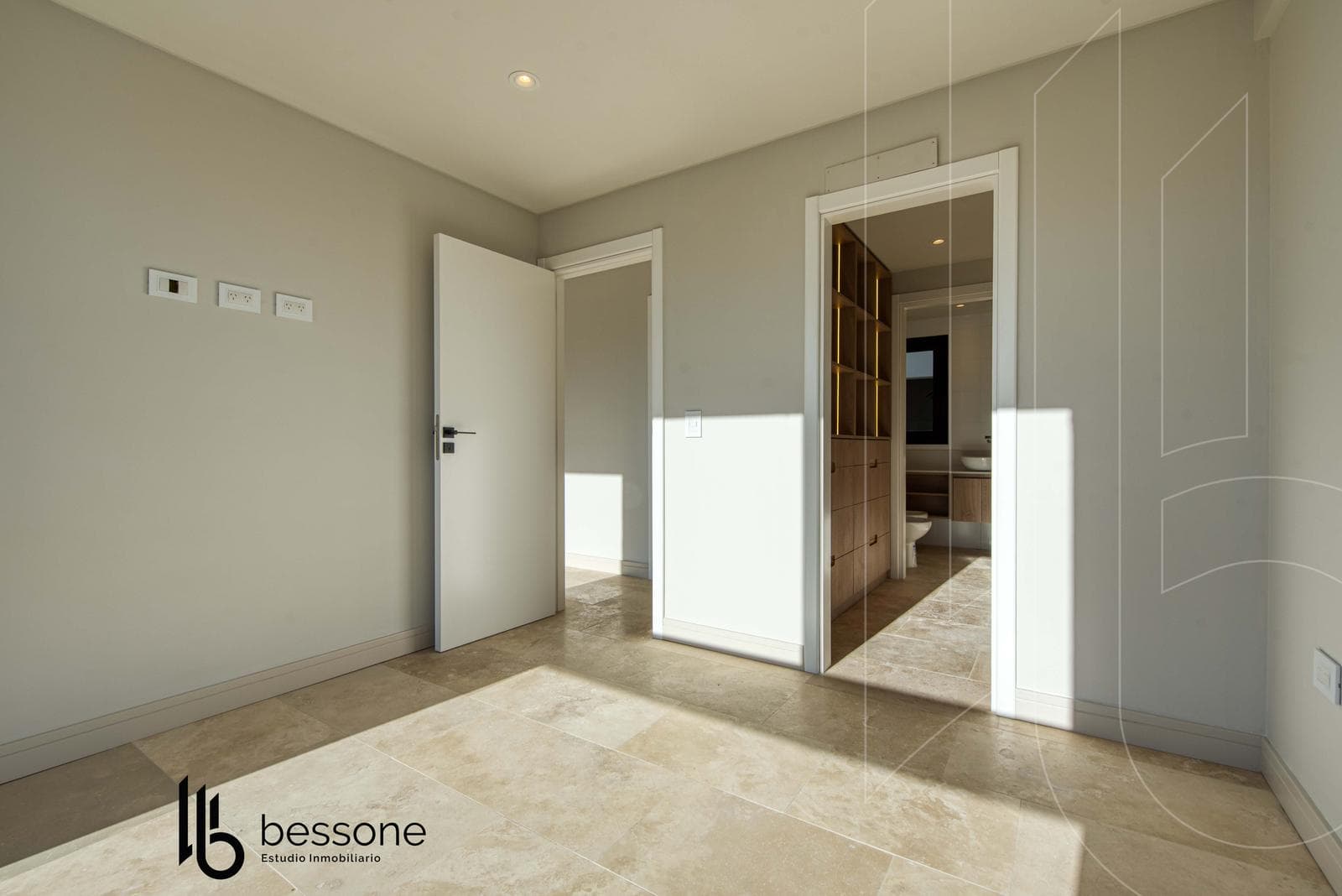 2 with premium double balconette
