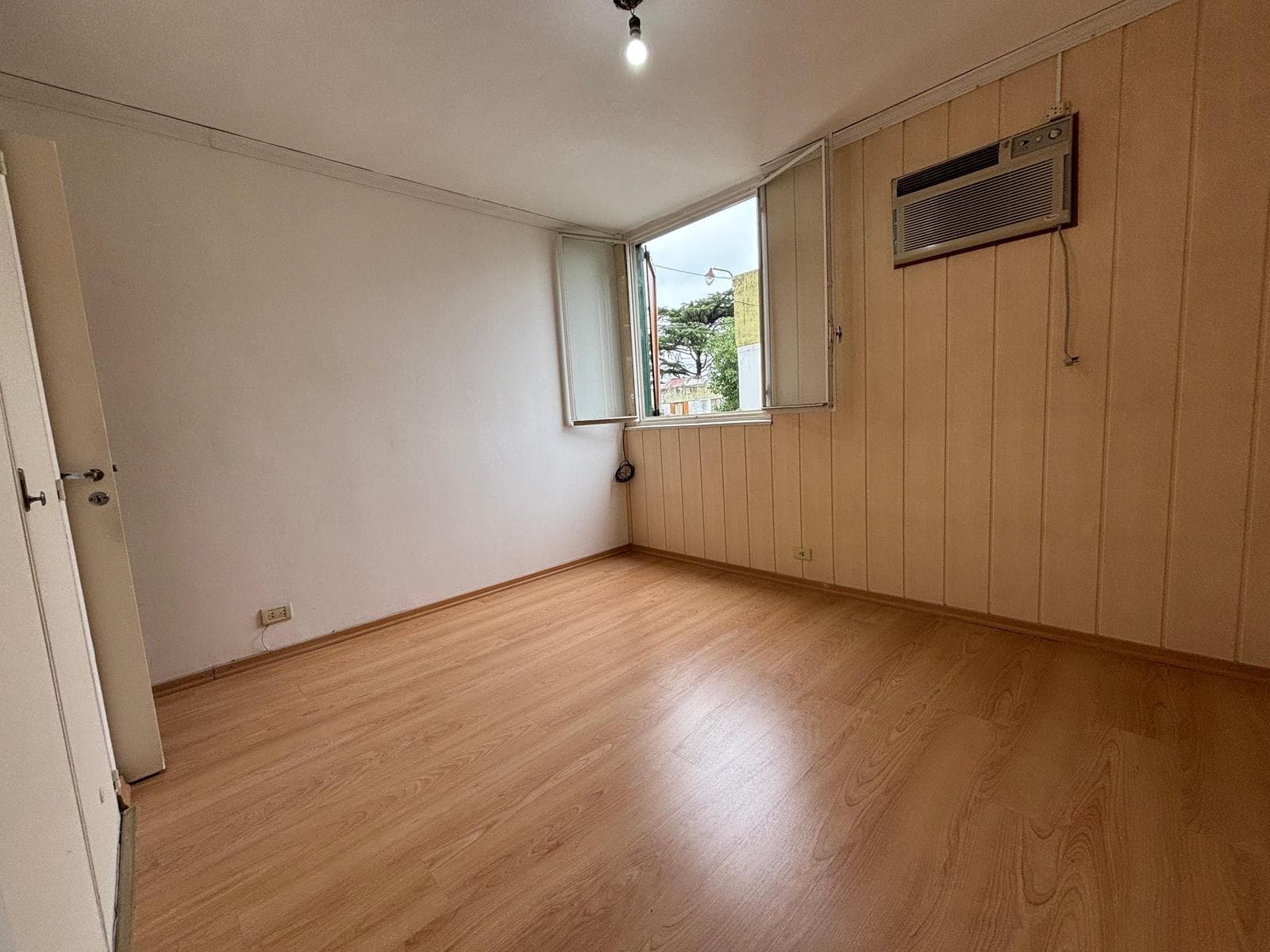 3-Bedroom Apartment for Sale in Haedo