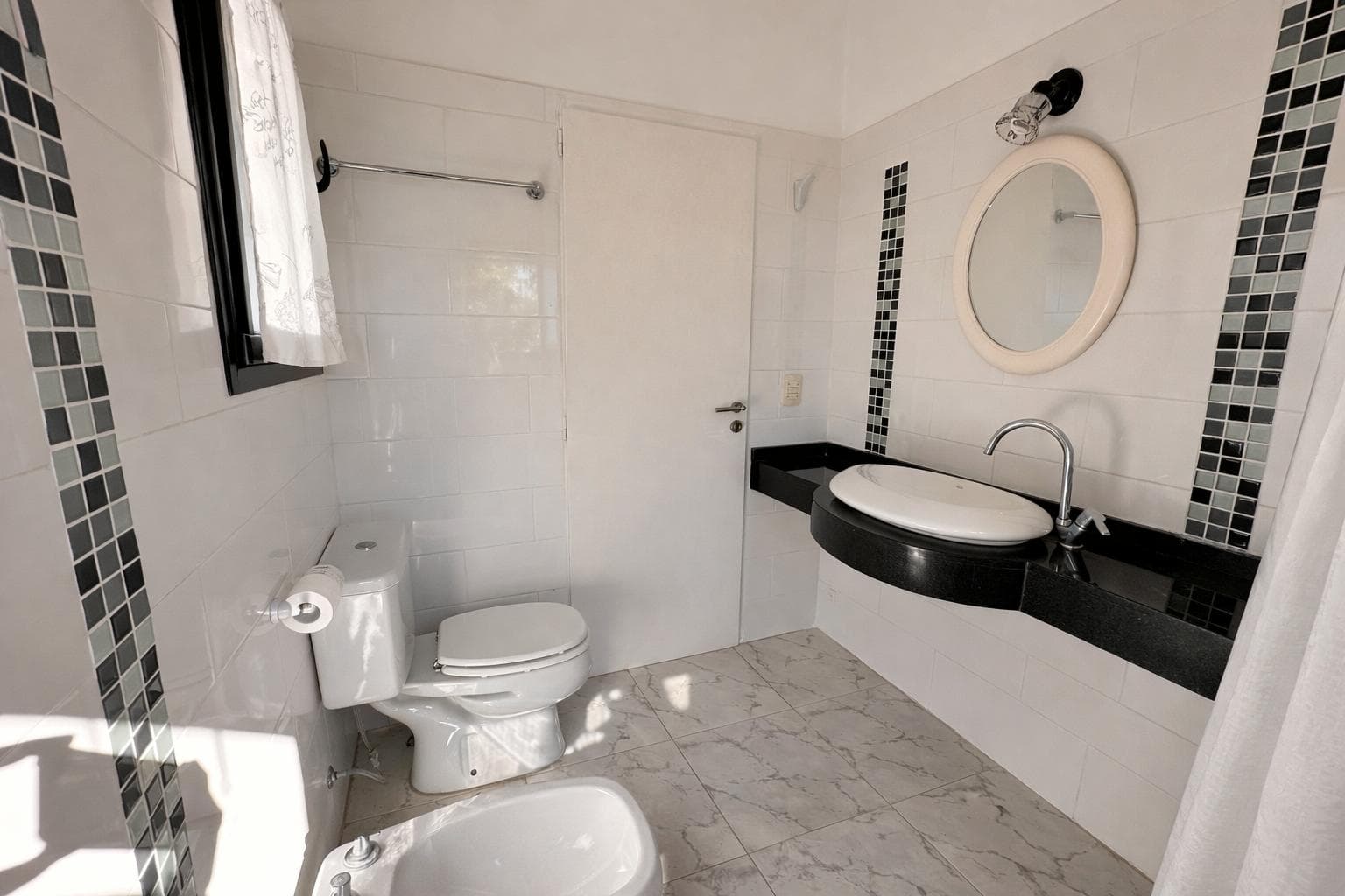 House in San Francisco - QUALIFIES FOR A LOAN