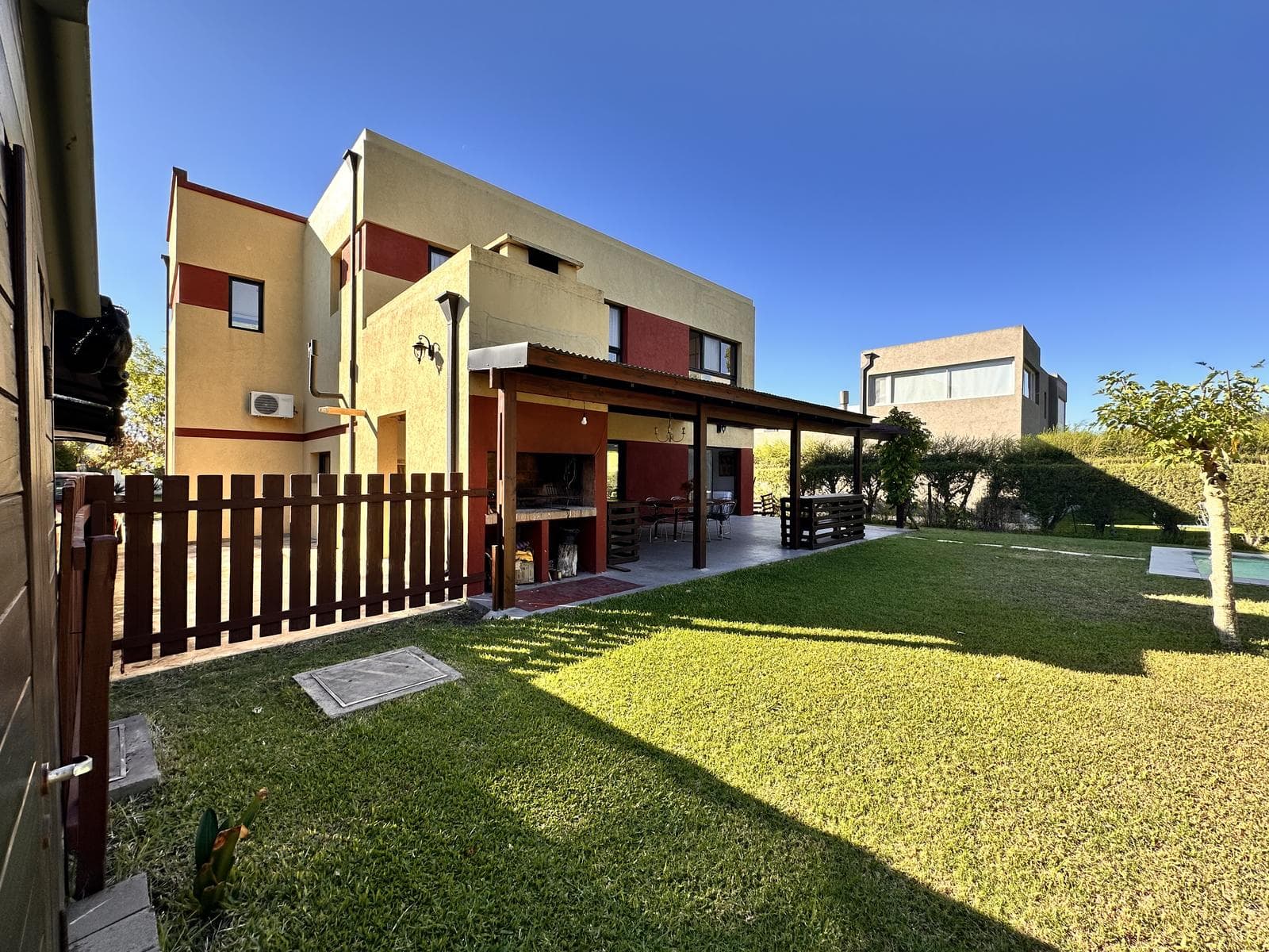 House in San Francisco - QUALIFIES FOR A LOAN