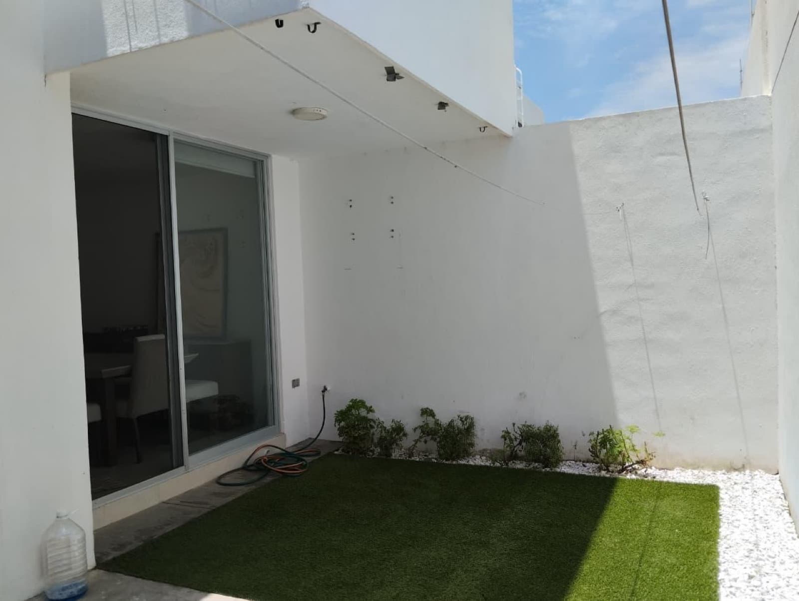House in a Condominium - Mangata Condominium
